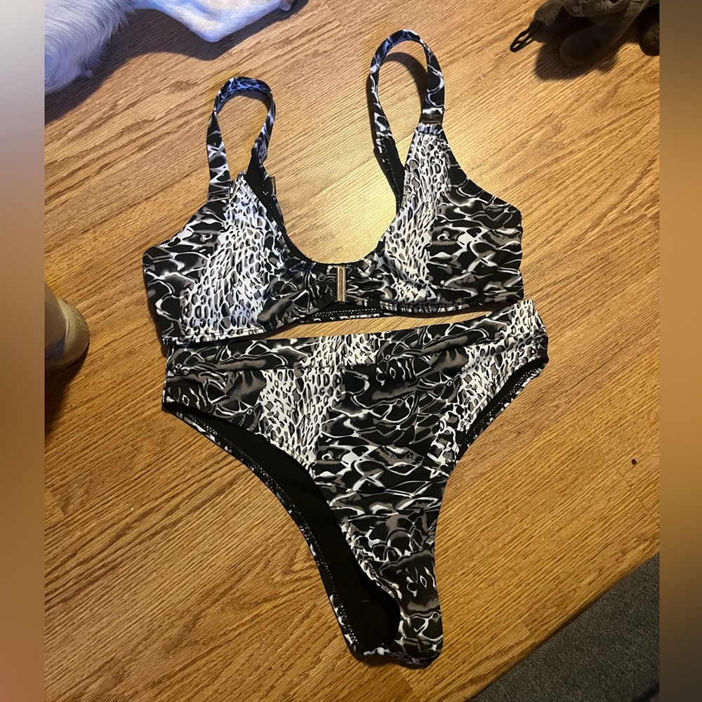 SHEIN High Rise Bathing Suit